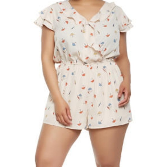 Pants - Brand new shorts romper umbrella print